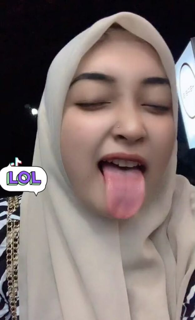 Viral Salsa Ukhti Nakal Brocel hijab mesum di mobil Trending New Global 2025